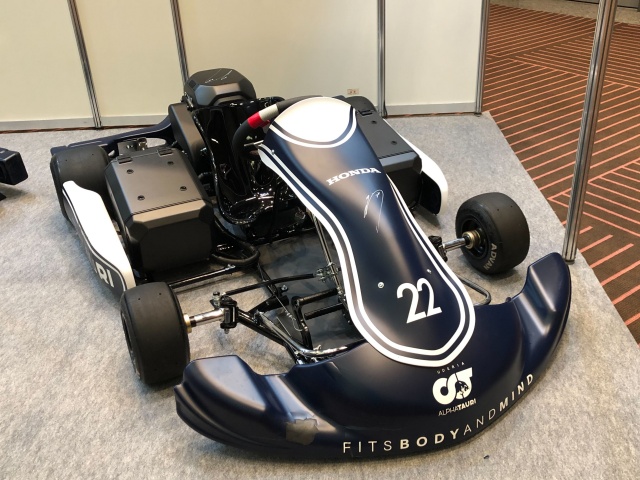 電動レーシングカート