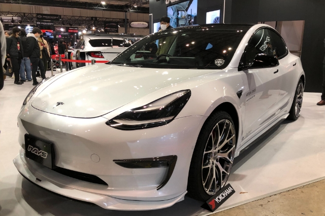 テスラのカスタムまとめ！東京オートサロン2022 カスタム電気自動車の実車動画まとめ