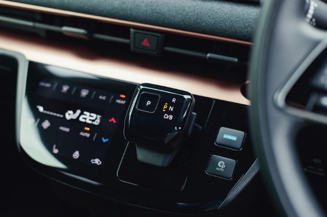 SAKURA（日産のEV）のインテリア写真