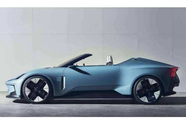 Polstar o2 ロードスターコンセプト（ポールスターのEV)のリアビューの写真