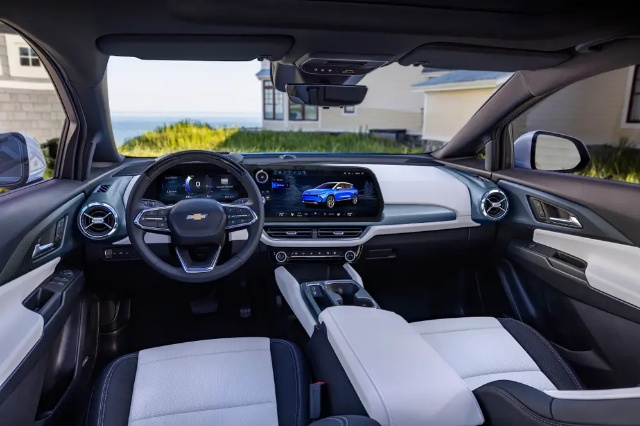 エクイノックスEV(シボレーのEV)の内観の写真