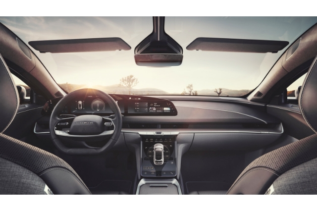 Air（Lucid Motors ルシード)のインテリアの写真