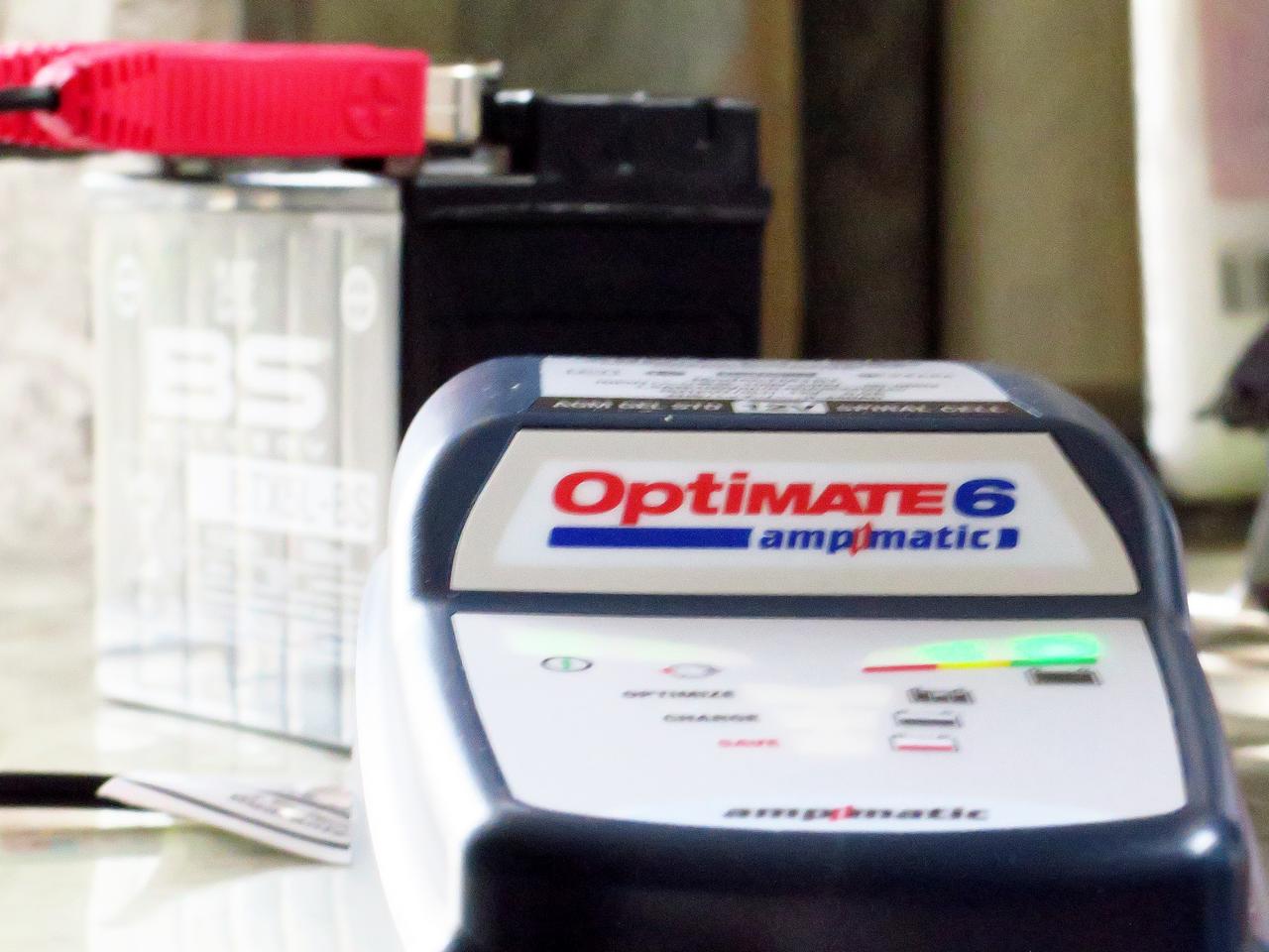 弱り切ったバッテリーは復活するのか？バッテリーメンテナー「オプティメート6」を使ってみました！【編集部員の自腹でテスト】