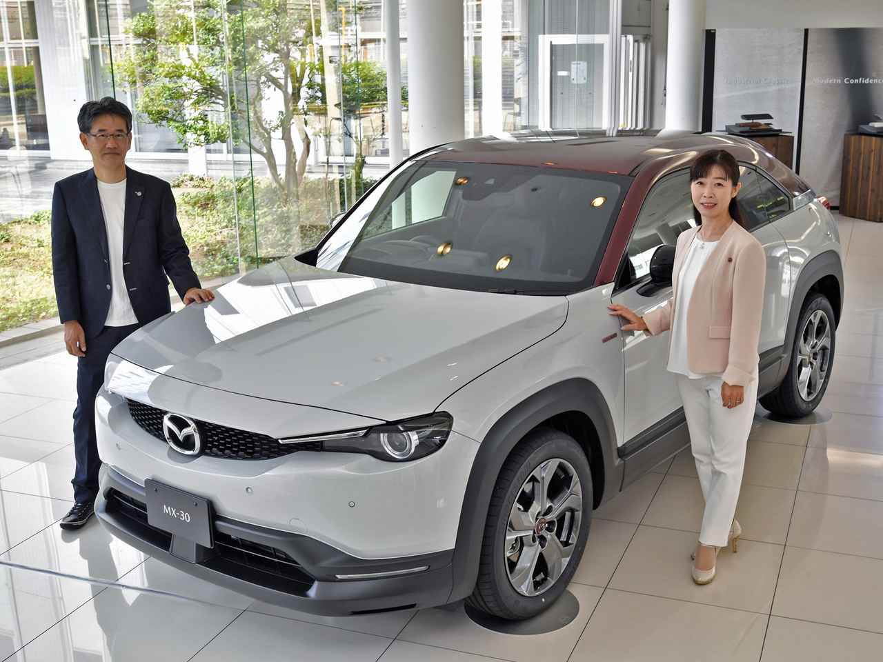 マツダが新型コンパクトSUVの「MX-30」を発売。まずはマイルドハイブリッドから導入