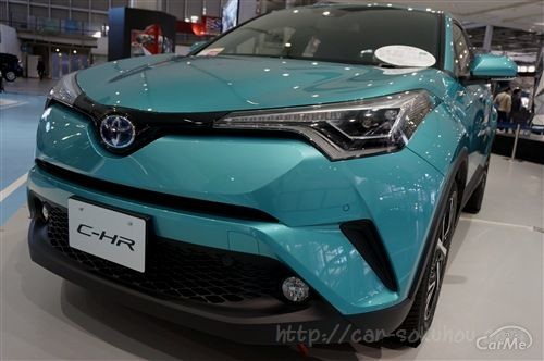 トヨタCHR/C-HRの内装【ハイブリッドとガソリン車の3つの違いとは？】
