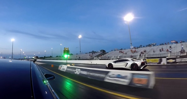 ランボルギーニ「アヴェンタドールSV」がテスラ「モデルX」にハーフマイルで負ける？！しかし「モデルS」には・・・？【動画有】