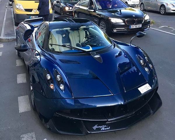 事故していたワンオフモデルのパガーニ「ウアイラ・パール」が「ウアイラBC」並みのスペックにて帰還【動画有】