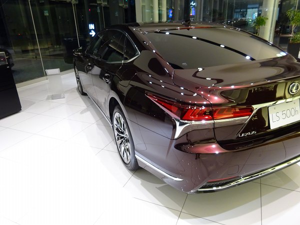 レクサス・新型「LS」を見てきた。日本文化と匠の技術を駆使した美の集大成【インテリア編】