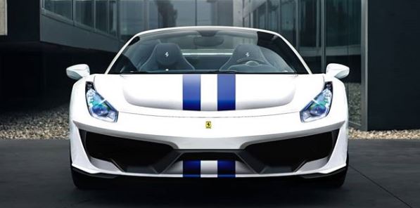 早くもフェラーリ「488ピスタ・アペルタ」？スーパーカーマニアが謎の画像を公開